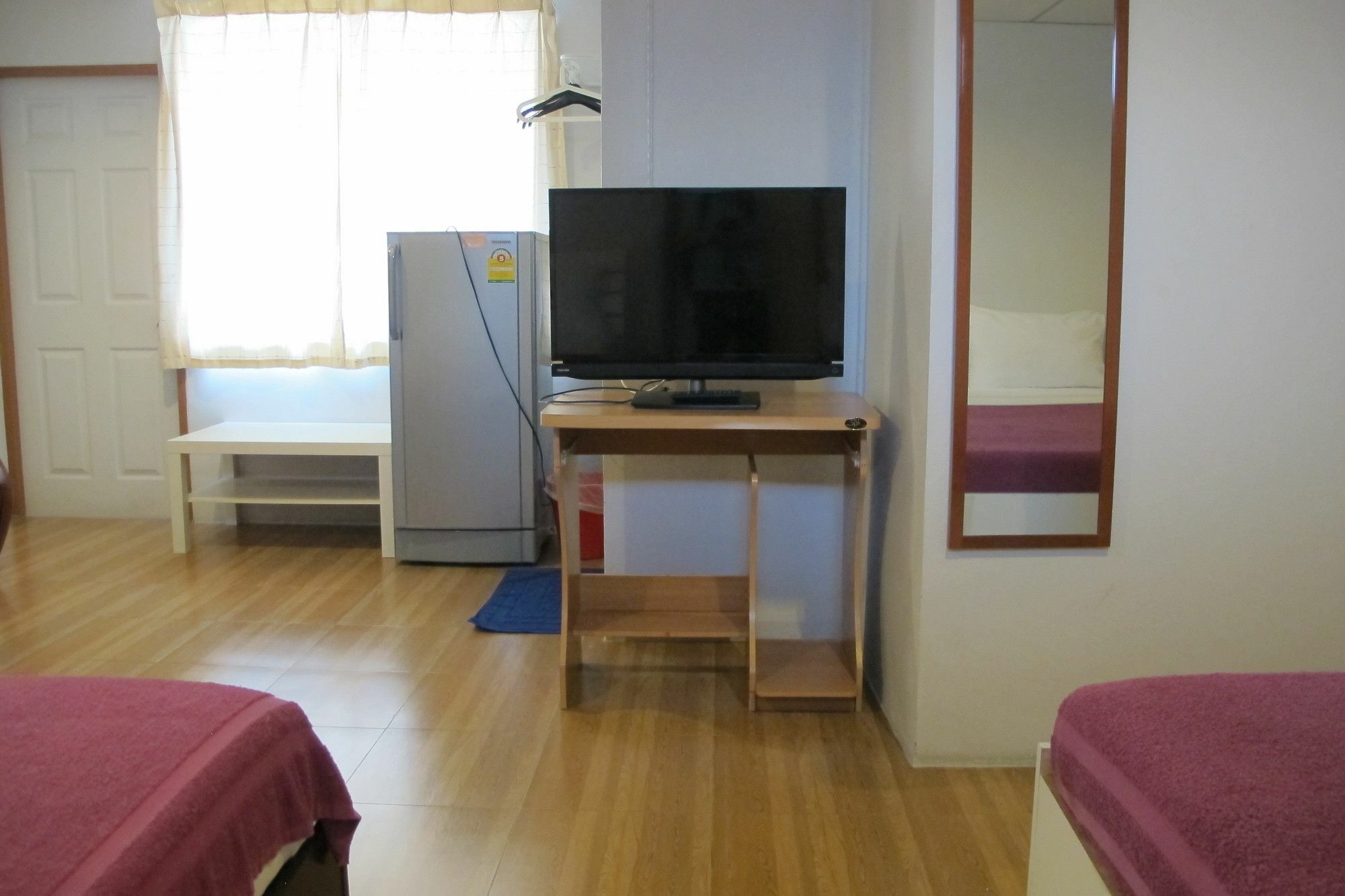 Samchai Hotel Si Racha Buitenkant foto