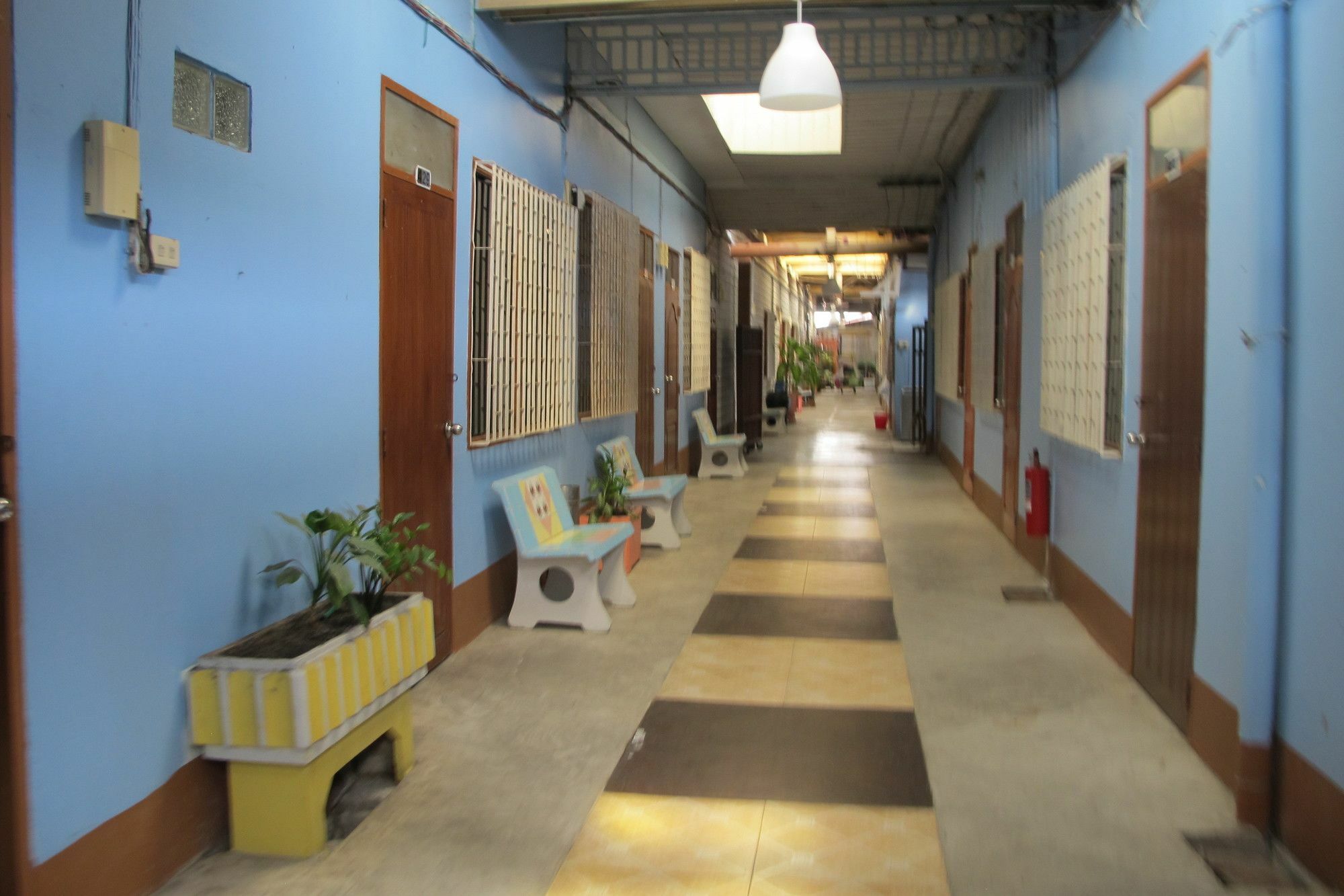 Samchai Hotel Si Racha Buitenkant foto