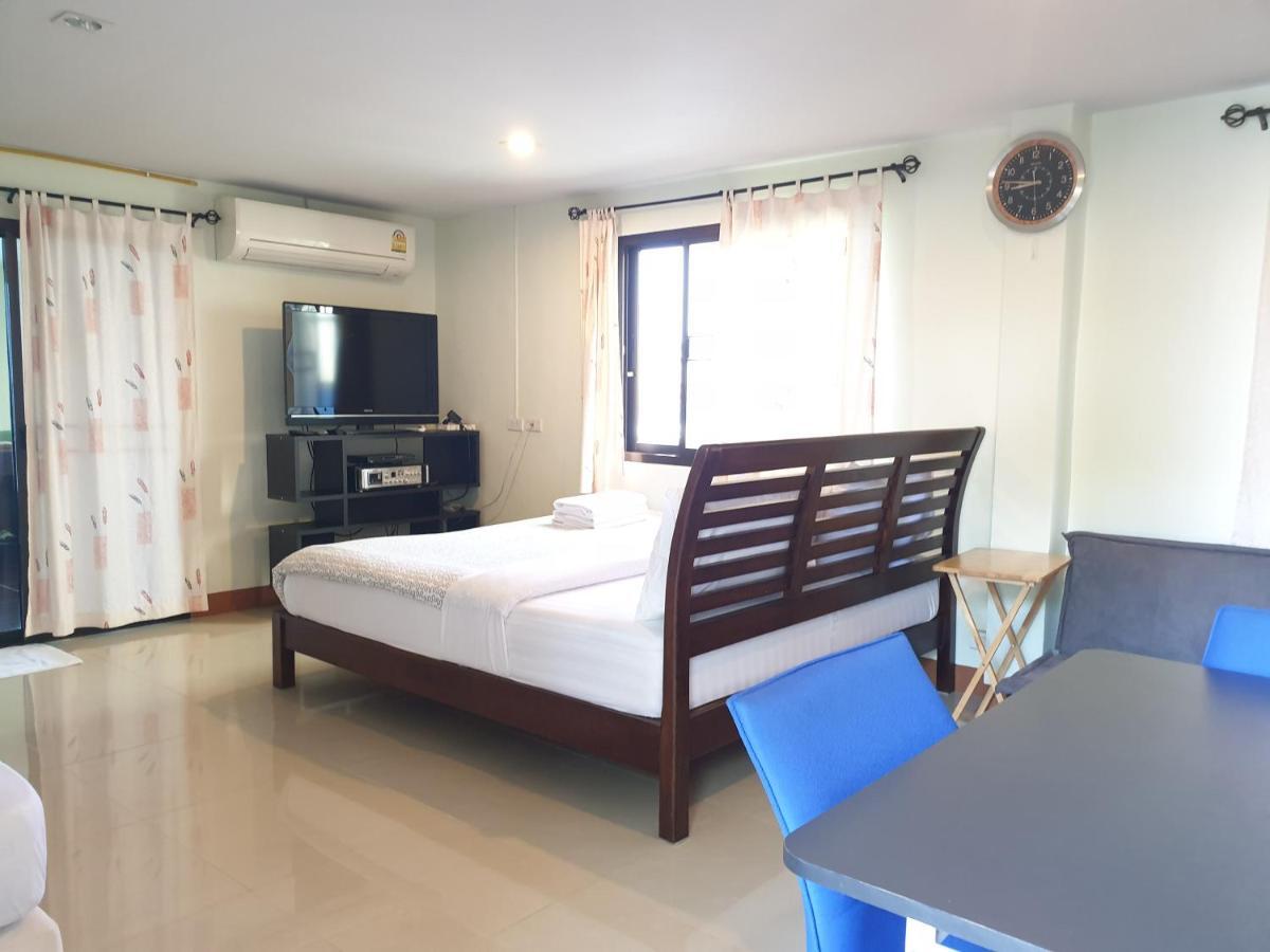 Samchai Hotel Si Racha Buitenkant foto