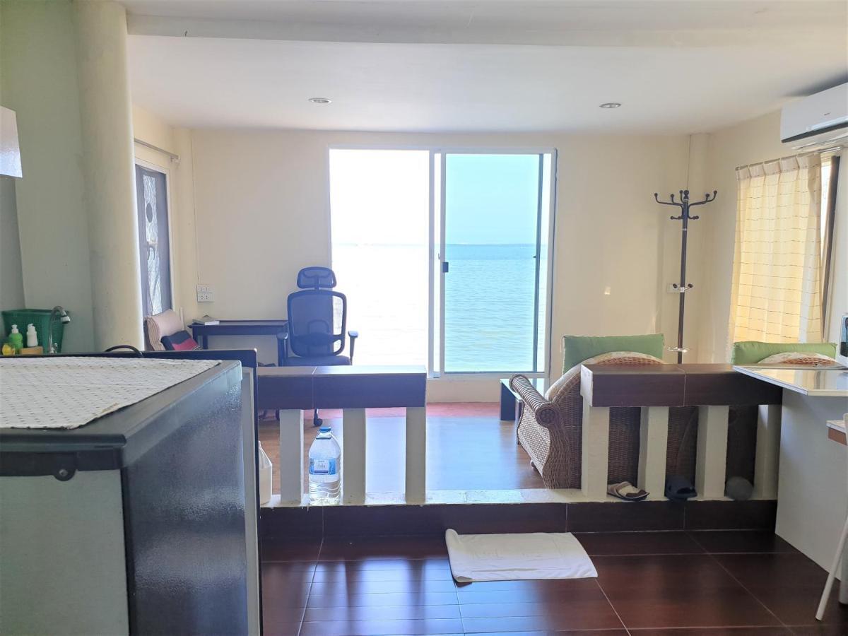Samchai Hotel Si Racha Buitenkant foto
